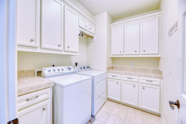 2010B W 14th Street, Houston, TX 77008