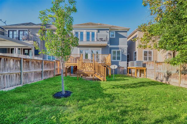 2010B W 14th Street, Houston, TX 77008