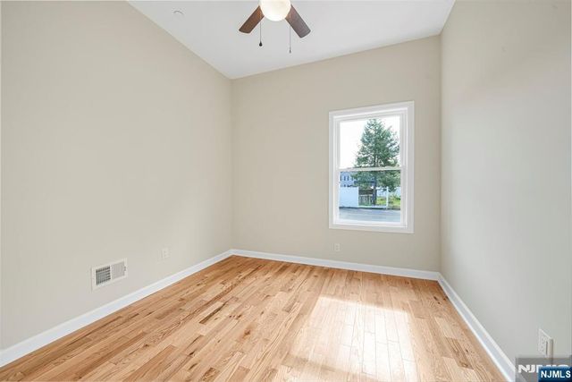 532 Ringwood Avenue A, Wanaque, NJ 07465