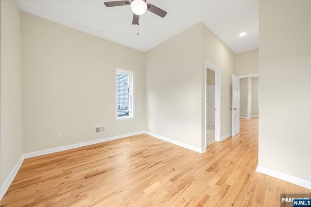 532 Ringwood Avenue A, Wanaque, NJ 07465