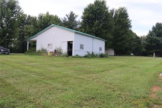 1674 SW 212th Street, Plattsburg, MO 64477