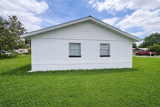 1004 BOOKER AVENUE, Sebring, FL 33870
