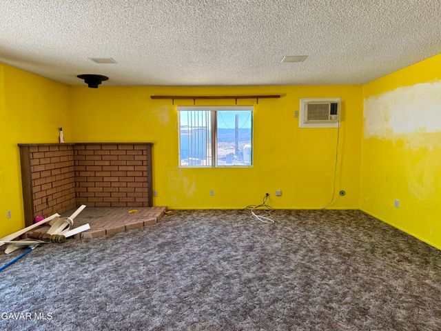 45731 W 48th Street, Lancaster, CA 93536