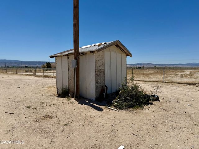 45731 W 48th Street, Lancaster, CA 93536