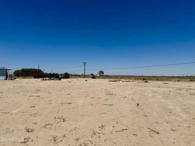 45731 W 48th Street, Lancaster, CA 93536