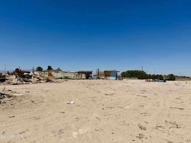 45731 W 48th Street, Lancaster, CA 93536