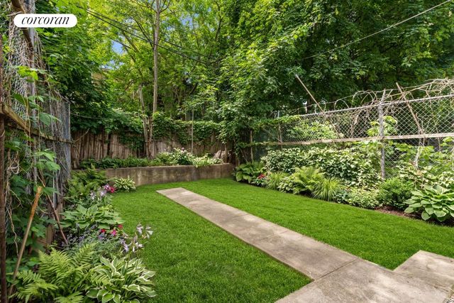 1562 PACIFIC Street, New York City, NY 11213