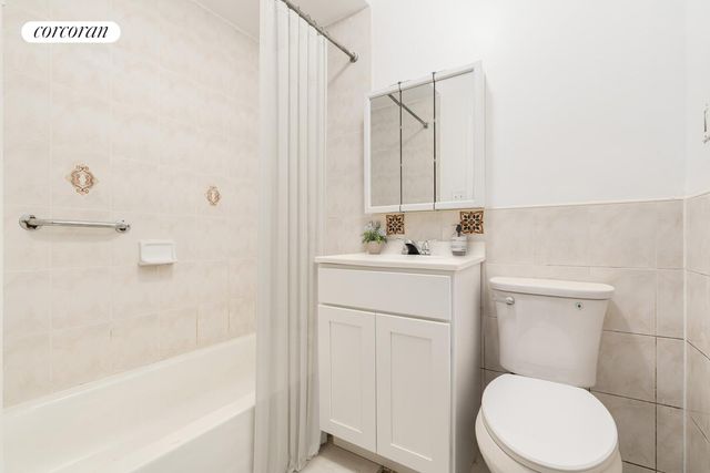 1562 PACIFIC Street, New York City, NY 11213