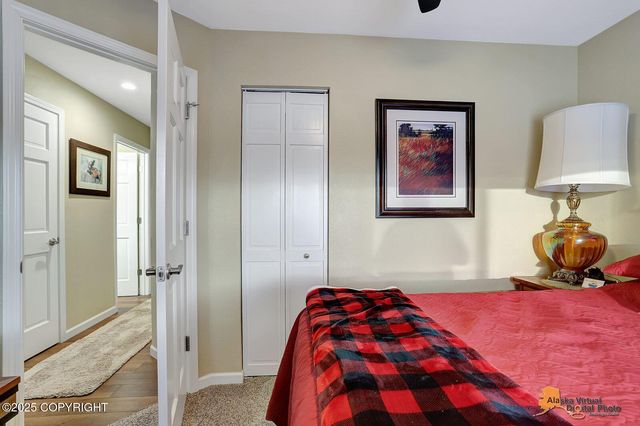 528 N Beaver Lake Road, Big Lake, AK 99652