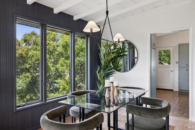 95 Ridge Rd, San Anselmo, CA 94960