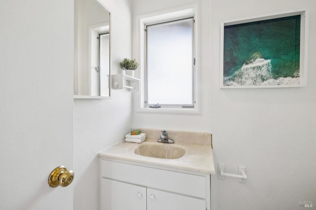 95 Ridge Rd, San Anselmo, CA 94960