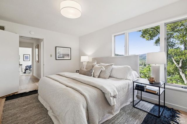 95 Ridge Rd, San Anselmo, CA 94960