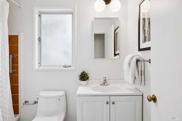 95 Ridge Rd, San Anselmo, CA 94960