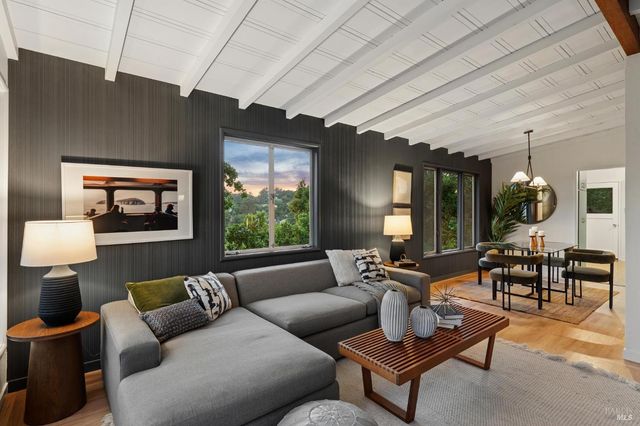 95 Ridge Rd, San Anselmo, CA 94960