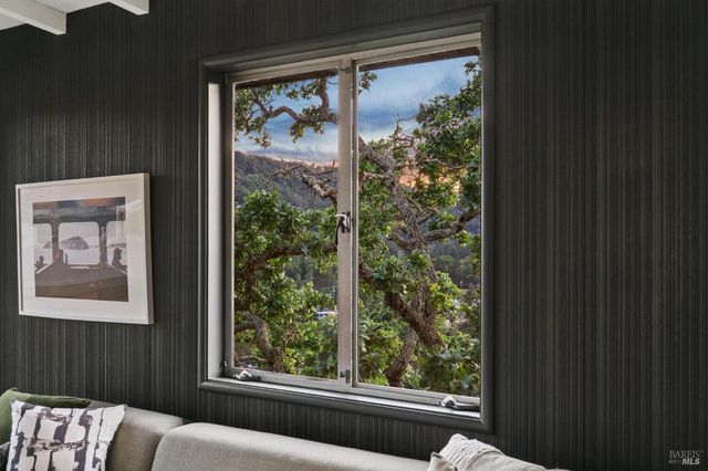 95 Ridge Rd, San Anselmo, CA 94960