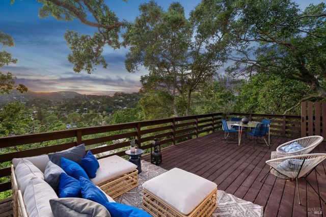 95 Ridge Rd, San Anselmo, CA 94960