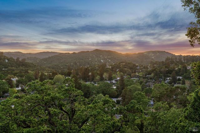 95 Ridge Rd, San Anselmo, CA 94960