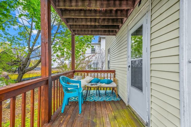 52 Sterling St, Somerville, MA 02144