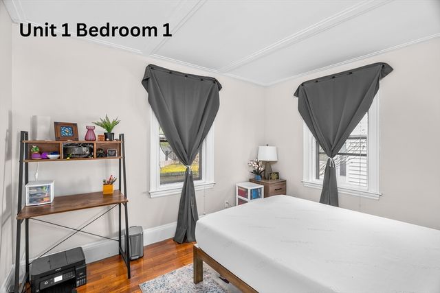 52 Sterling St, Somerville, MA 02144