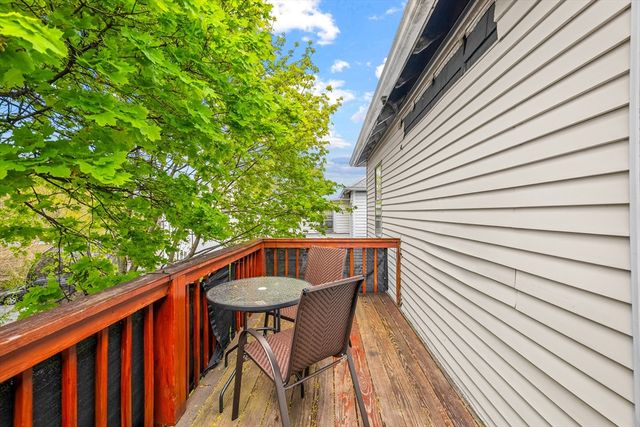 52 Sterling St, Somerville, MA 02144