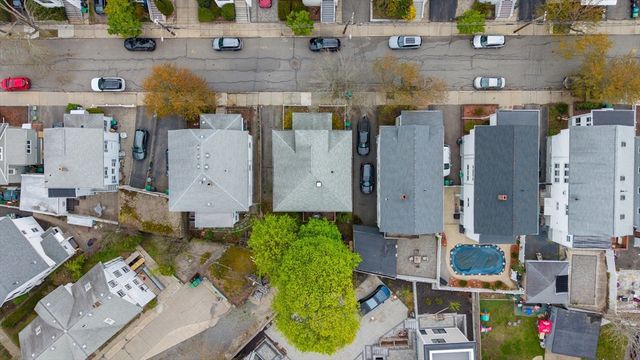 52 Sterling St, Somerville, MA 02144