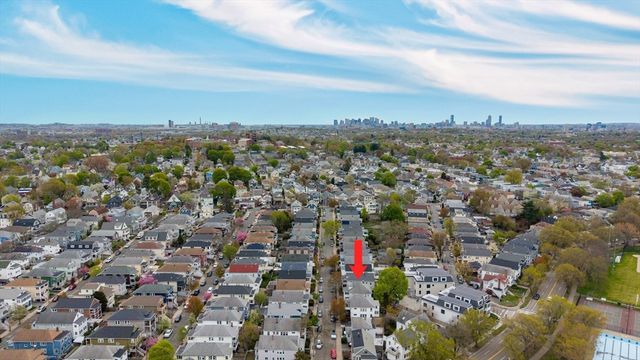 52 Sterling St, Somerville, MA 02144