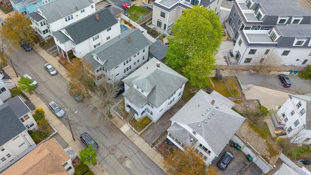 52 Sterling St, Somerville, MA 02144