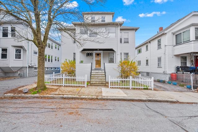 52 Sterling St, Somerville, MA 02144