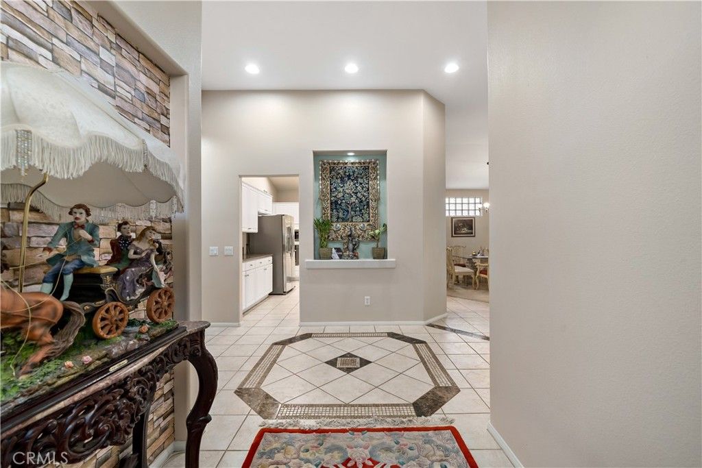 24172 Calle Artino, Murrieta, CA 92562 — photo 5