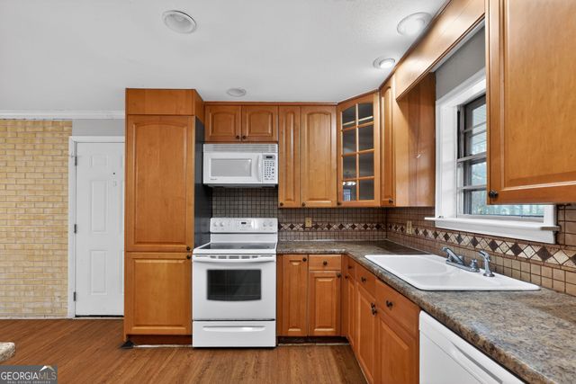 2780 London Berry Court, Snellville, GA 30039