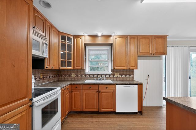 2780 London Berry Court, Snellville, GA 30039