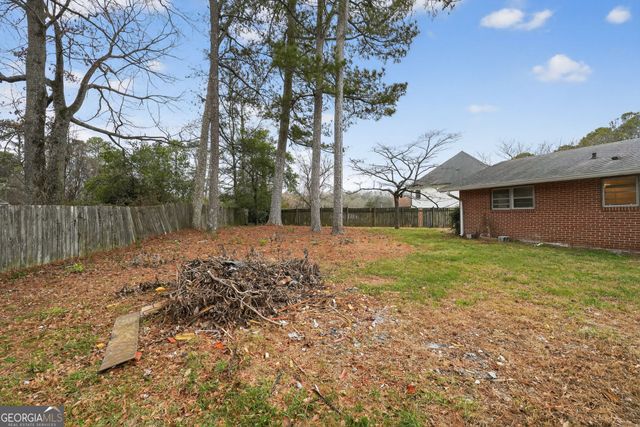 2780 London Berry Court, Snellville, GA 30039