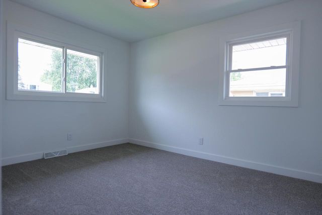 4621 39th AVENUE, Kenosha, WI 53144
