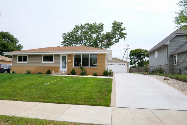 4621 39th AVENUE, Kenosha, WI 53144
