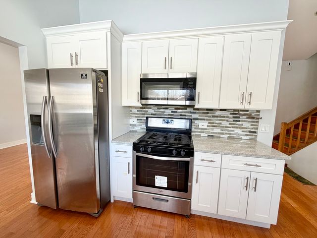 213 Vintage Lane, Buffalo Grove, IL 60089