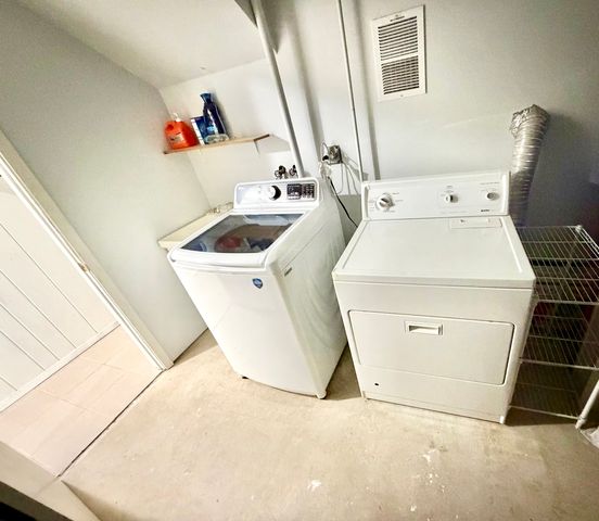 213 Vintage Lane, Buffalo Grove, IL 60089