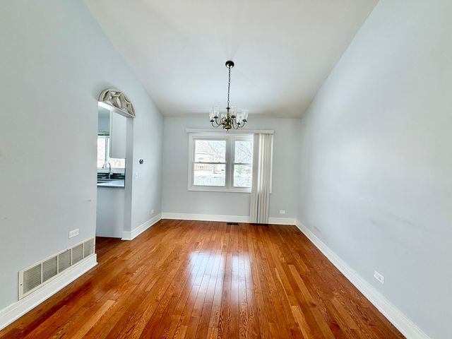 213 Vintage Lane, Buffalo Grove, IL 60089