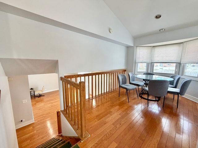 213 Vintage Lane, Buffalo Grove, IL 60089