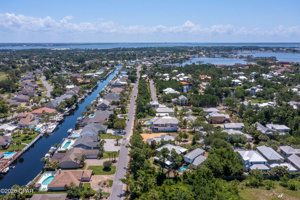 Image 5 of property listing at 5418 Hopetown Lane, Panama City Beach, FL 32408