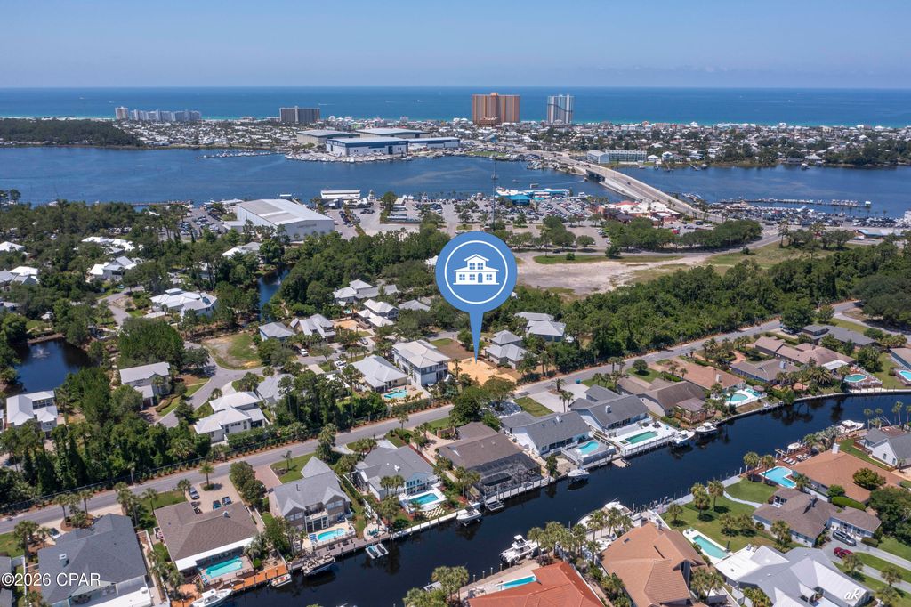 Image 9 of property listing at 5418 Hopetown Lane, Panama City Beach, FL 32408