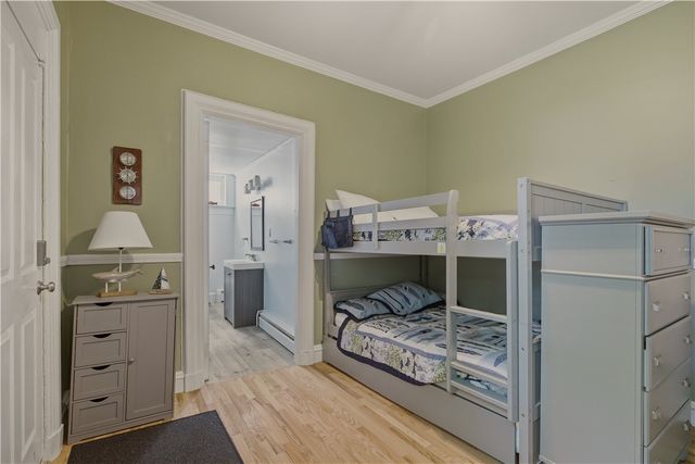 3 Prairie Avenue 1, Newport, RI 02840