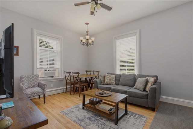 3 Prairie Avenue 1, Newport, RI 02840