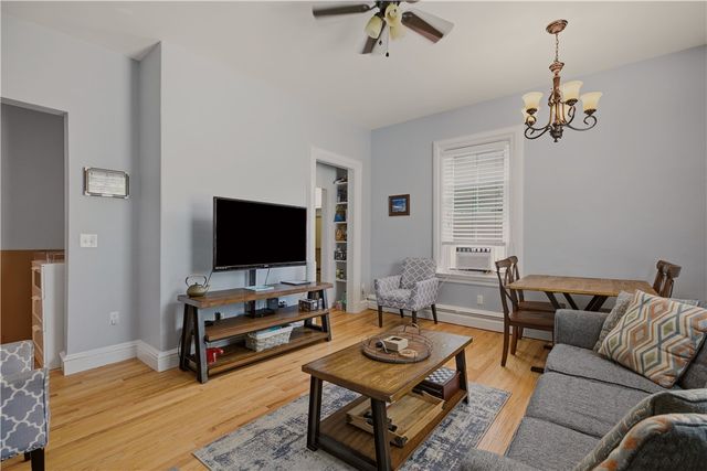 3 Prairie Avenue 1, Newport, RI 02840