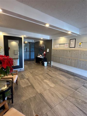 6080 NW 44th St 107, Lauderhill, FL 33319