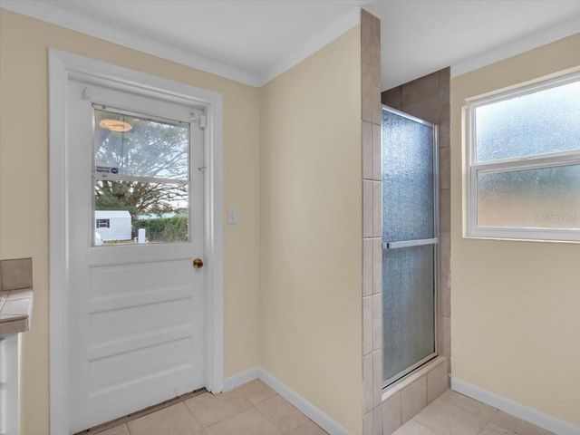 37136 MANDARIN AVENUE, Zephyrhills, FL 33541