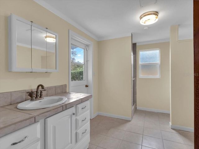 37136 MANDARIN AVENUE, Zephyrhills, FL 33541