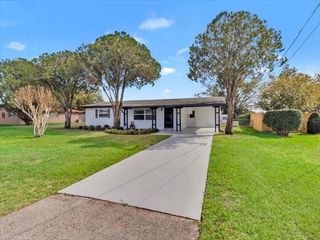37136 MANDARIN AVENUE, Zephyrhills, FL 33541