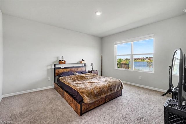 20313 Camino Torcido LOOP, North Fort Myers, FL 33917