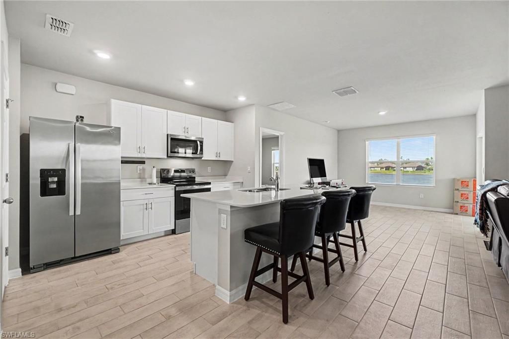 20313 Camino Torcido LOOP, NORTH FORT MYERS, FL 33917 — photo 4