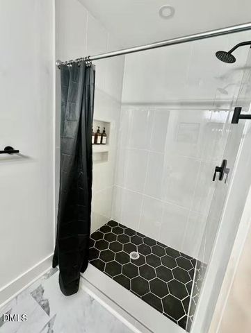 804 Maple Avenue, Burlington, NC 27215